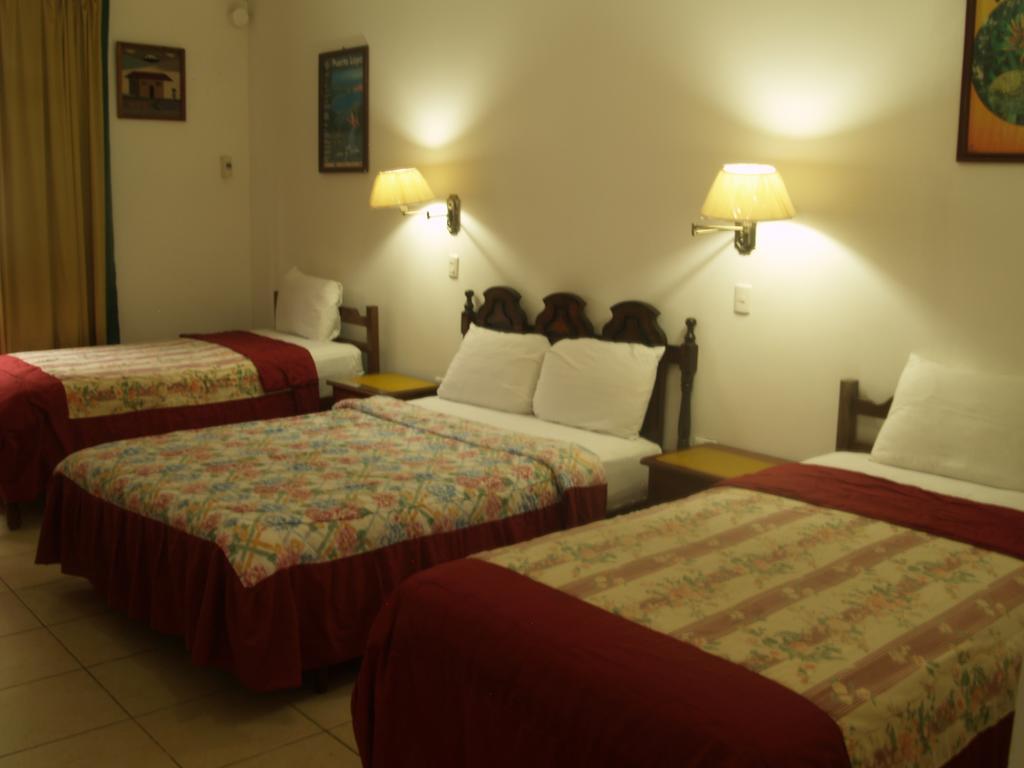 Hotel Pacifico Puerto López エクステリア 写真