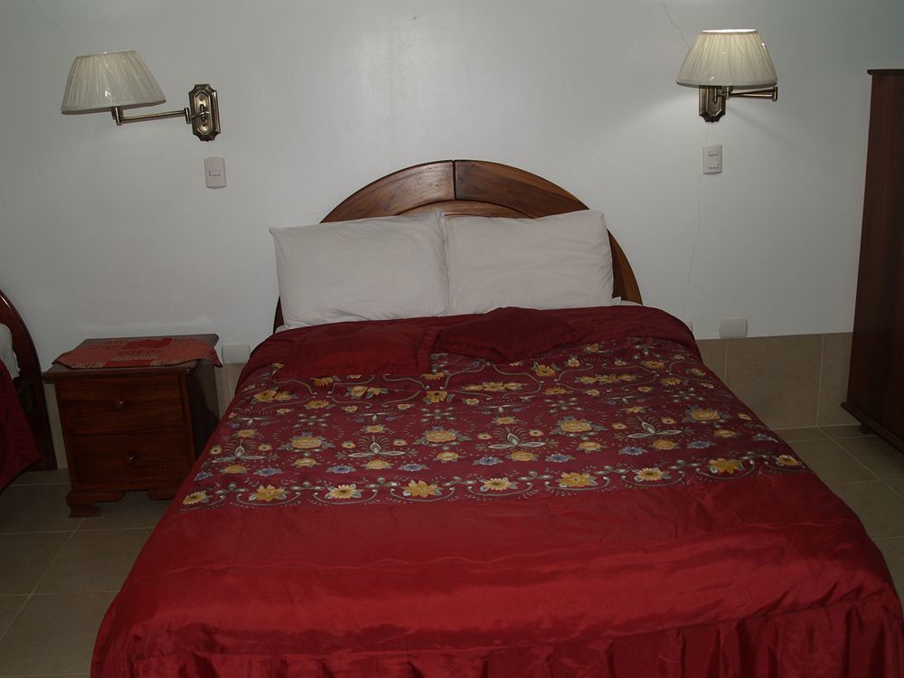 Hotel Pacifico Puerto López エクステリア 写真