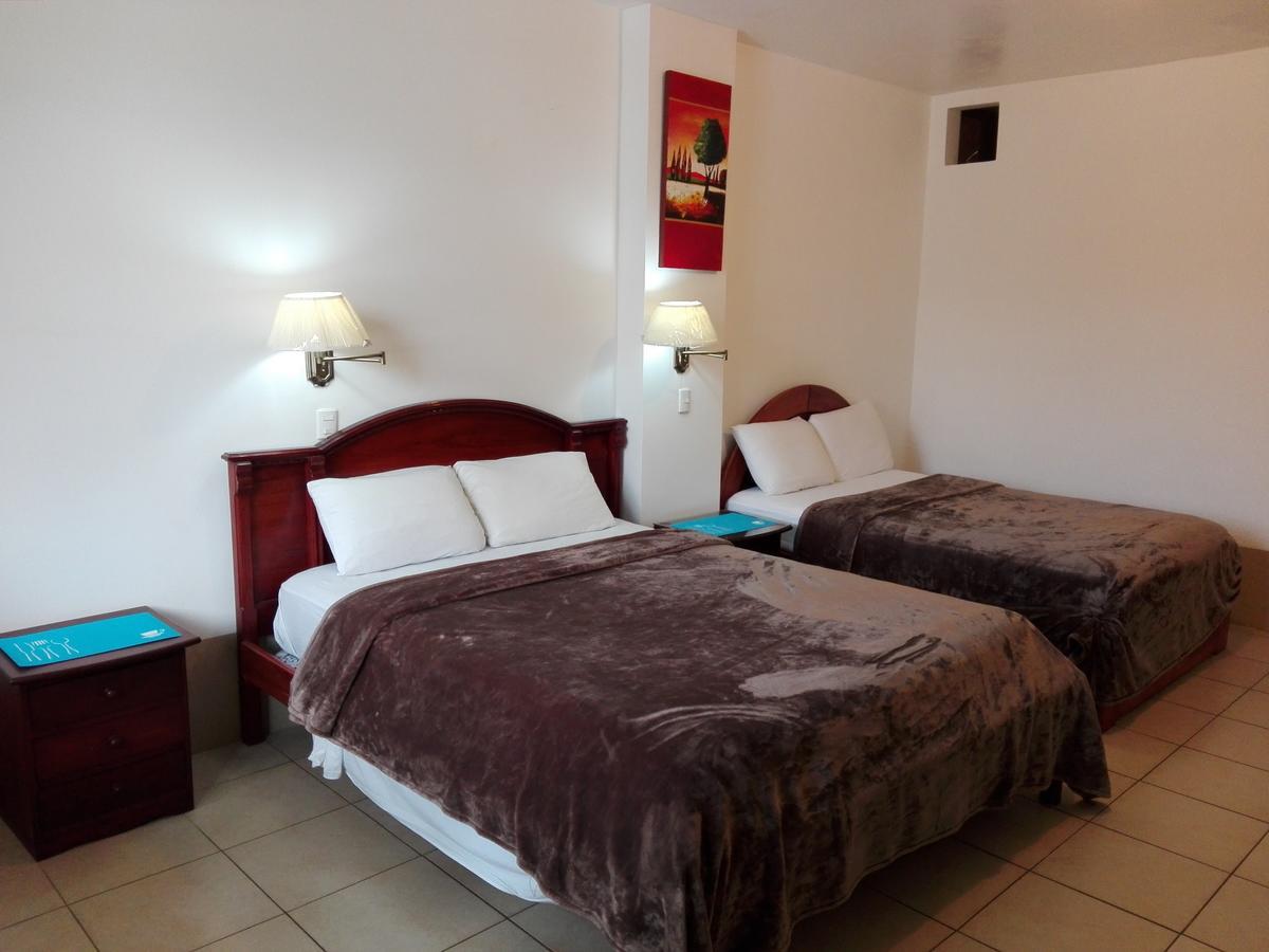 Hotel Pacifico Puerto López エクステリア 写真