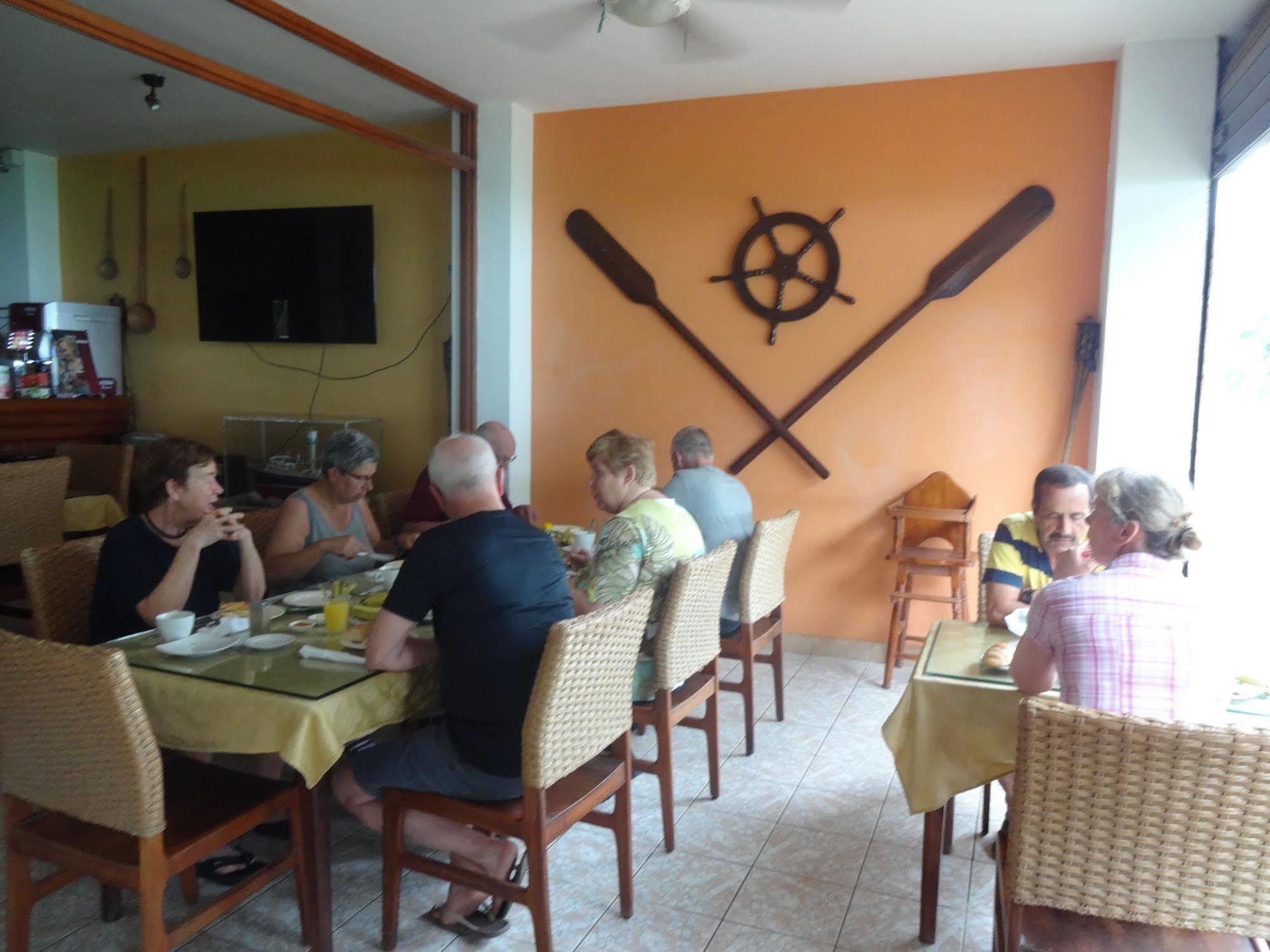 Hotel Pacifico Puerto López エクステリア 写真